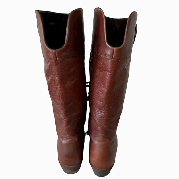 ARIAT Tall Riding Cowboy Boots - Picture 4 of 16